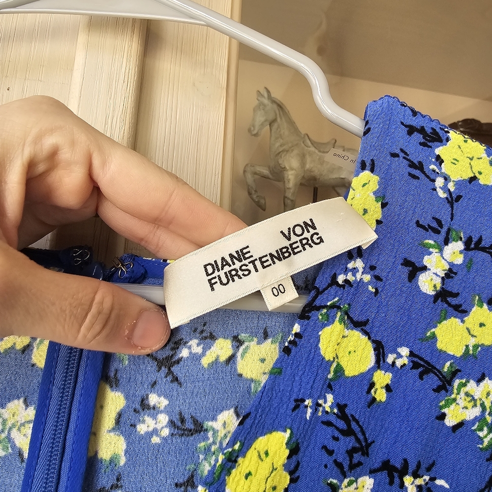 $308 Diane Von Furstenberg Jemma Shirred Floral-Print Crepe Dress - Picture 8 of 15